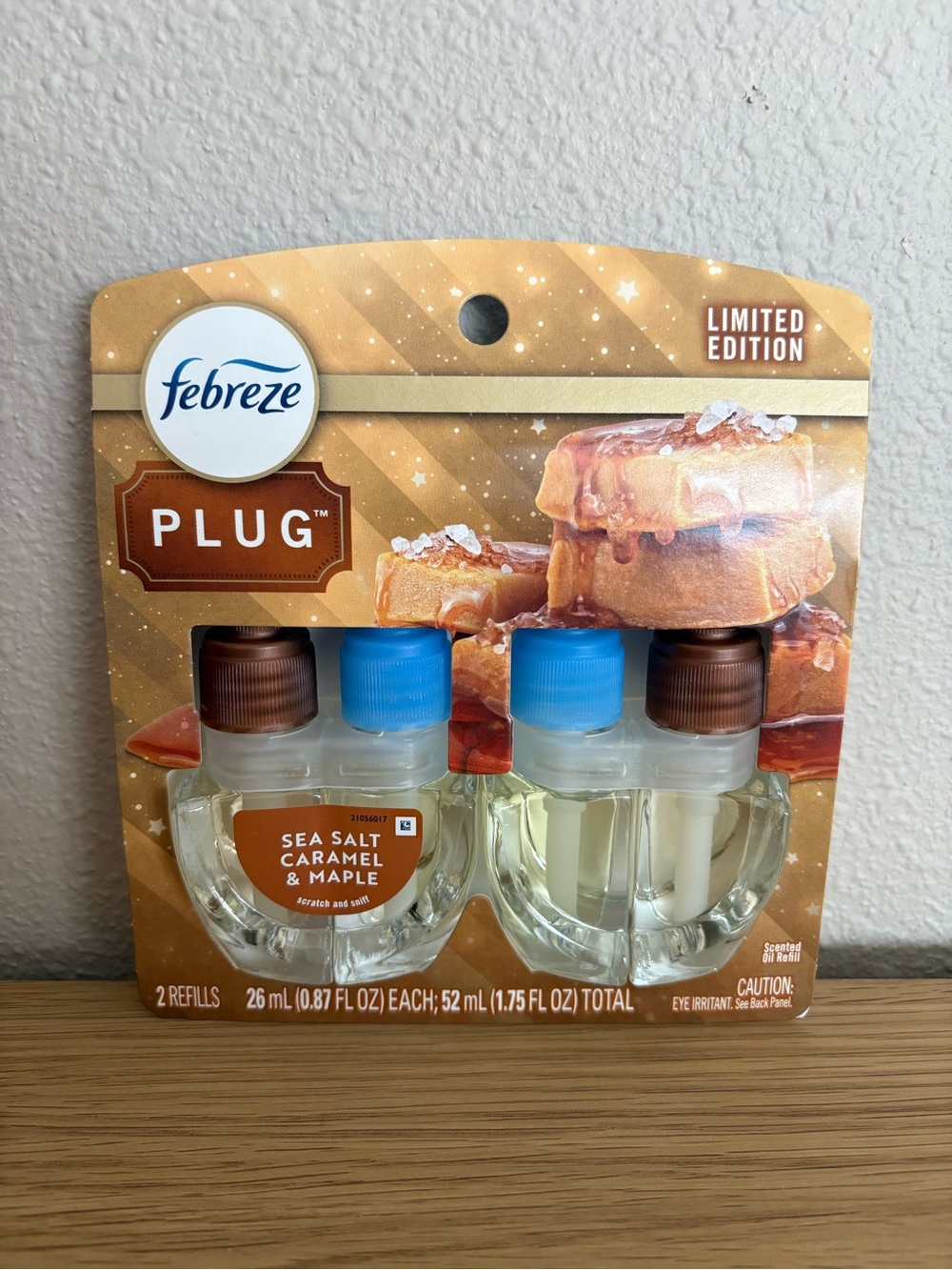 Limited Edition Febreze Plug Sea Salt Caramel & Maple Oil Refills